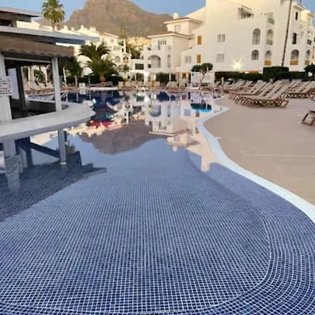 Apartamento Exclusivo A Pie De Playa أذيخي